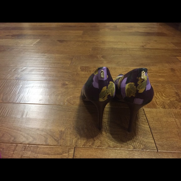 Coach Multi Purple Pumps - Picture 2 of 3